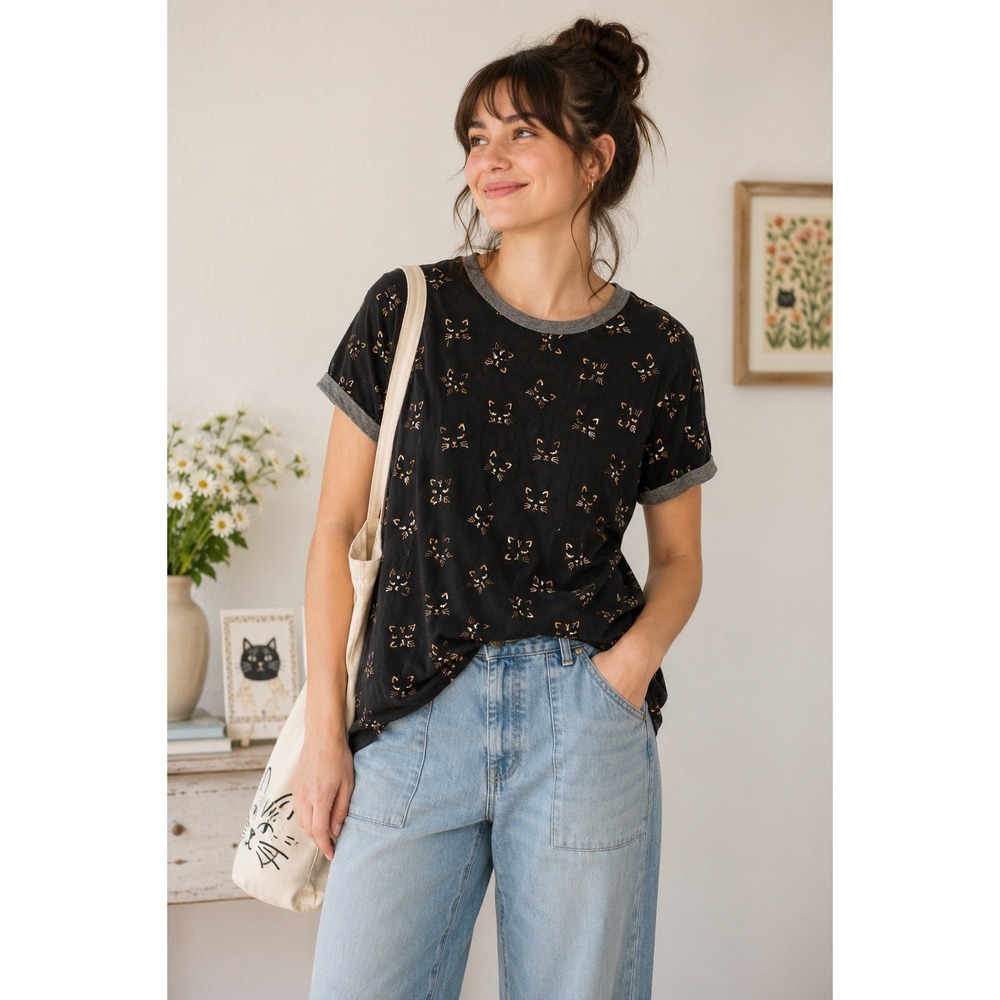 Cat Face Print T Shirt Black‎ Whimsical Kawaii Quirky Cat Lover Artsy Casual